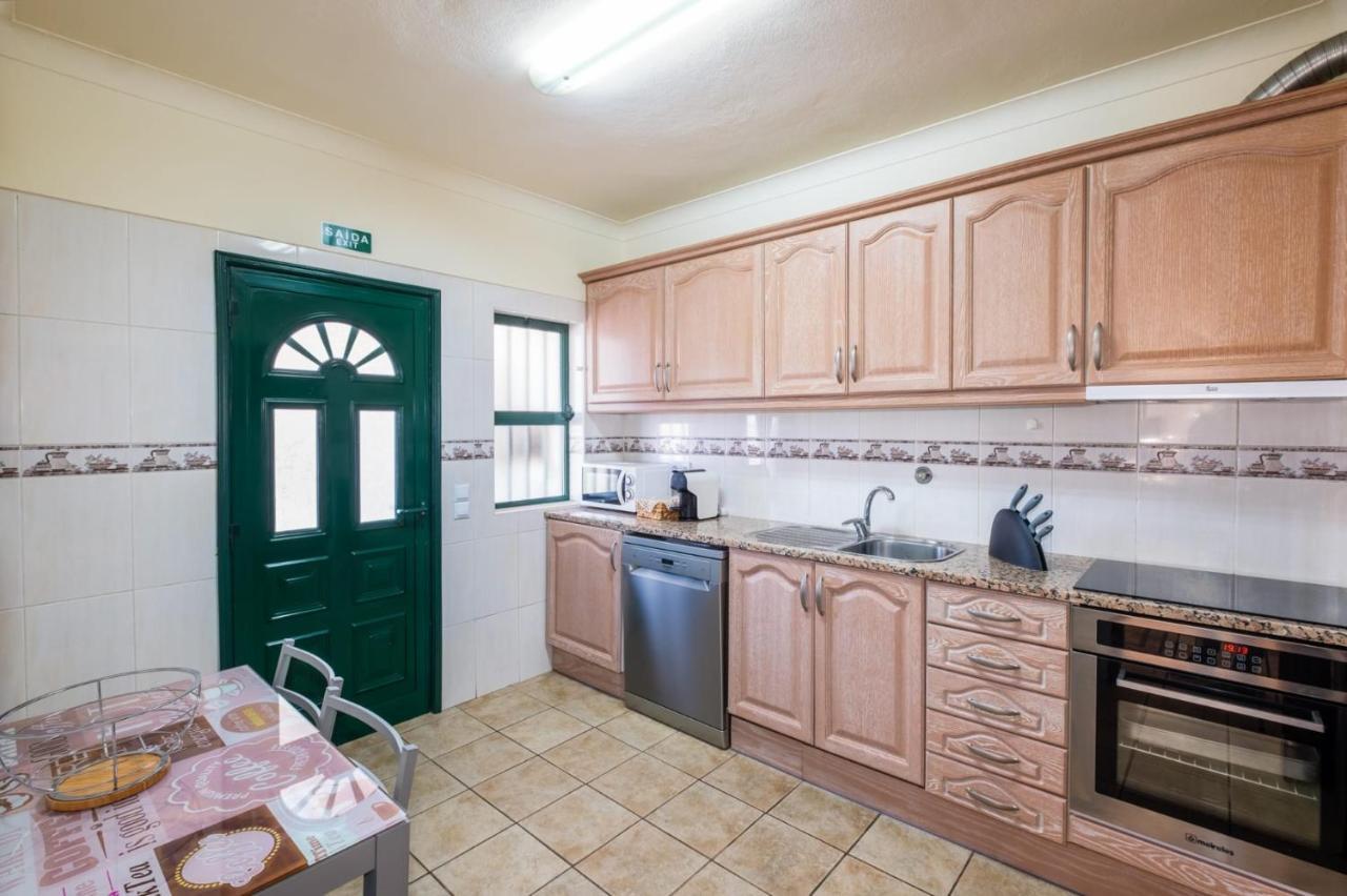 Villa Sequeira - Private Pool - Free Wifi - By Bedzy Albufeira Esterno foto