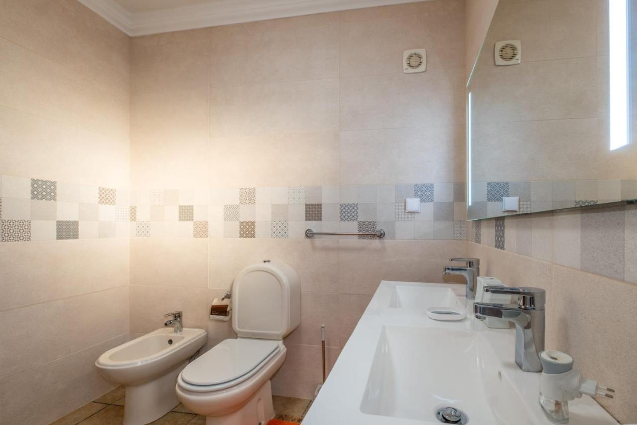 Villa Sequeira - Private Pool - Free Wifi - By Bedzy Albufeira Esterno foto